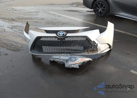 2021 Toyota Corolla Hybrid Le z USA, uszkodzony, nr VIN JTDEAMDEXMJ034141